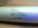  SMC NCDGNN40-0900 Pneumatic Cylinder 145psi 1.00MPa Image