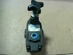  VICKERS XCT033F30 Hydraulic Pressure Reducing Valve 2000 Psi Image