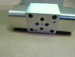  Sun Hydraulics Valve Block TRQ 30-35 Lbf FT/41-47 Nm Factory Sealed Image