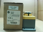  Allen Bradley 800P-S2C1BV Push Button Palm Operated Button PenT Image