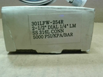  Sealing Equipment 301LFW-254E Liquid Gauge 2-1/2" Dial 1/4" LM Image