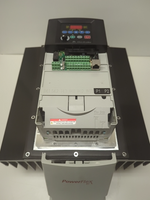 Allen Bradley 22B-D012F104 PowerFlex 40 AC Drive 480VAC 3-Phase 12A 5.5kW 7.5HP 22B-D012H204 Image