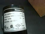  Honeywell V4295A1114 Solenoid Gas Shut-off Valve  3/4" NC 5psi Image