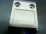 Omron D4CC-4033 Cross Sealed Plunger Limit Switch 19Y19Z5 Image