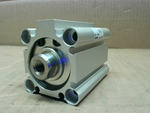  SMC CDQ2B32TF-30DZ Compact Guide Cylinder 32mm Bore 30mm Stroke Image