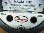  Dwyer Magnehelic 605-2 0-2" WC Differential Indicating Transmitter Image