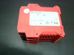  Allen Bradley MSR142RTP Safety Relay Guardmaster 440R-G23216 SerA Supply 24AC/DC 50/60Hz 5W Output AC15 250V 6A DC13 24V 4A Image