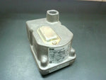  Barksdale D1T-A80SS-CS Diaphragm Pressure Switch 1/4"0 Npt 0.5-80pPSI 300V-AC 1 Unit w/o Screw and Backplate Image