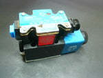  Vickers DG4V-3S-OA-M-FPA5WL-B5-60 Hydraulic Directional Control Valve w/ Solenoid Image