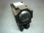  Allen Bradley MPL-B320P-MJ72AA  AC Rotary Servo Motor Ser.A 460V 3Phase 5000RPM Max 0-334Hz Image