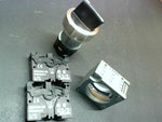  Siemens 3SB3610-2DA11-0CC0 Metal Round Push Button Black 50Hz 3Position Image