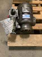  Vickers Sperry VC-138U-G-23DB5 Combination Pump and Valve Image