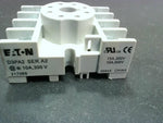  Eaton D3PA2 Octal Relay Socket 8-Pin Din Rail Mount Ser.A2 10A 300V Image