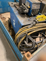  Miller Deltaweld 452 Welding Machine w/ 24V Constant Speed Wire Feeder CV DC Welding Power Source Ser#KF824844 (48x40x49x525lbs) Image