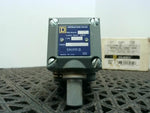  Square D 9007C84B2 Position Limit Switch Series A Turret Head Image