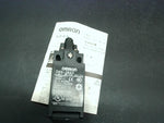  Omron D4N-2B32 Industrial Roller Push Limit Switch AC-15 3A/240VAC Image