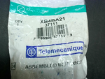  Telemecanique XB4BA21 Black Pushbutton Switch Non Illuminatred Image