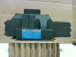  Vickers DG3S-8-33D-10 Hydraulic Directional Control Valve 589595 Remote Pilot Image