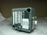  Allen Bradley 836T-T253J Pressure Control Switch 12-150 PSI Series A Image