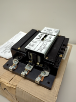  General Electric CR160MC3102A Lighting Contactor 30A Image