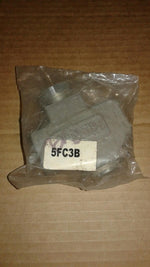  Numatics Pneumatic Flow Control Valve 3/4" NPT Female In-Line Bottom Ported Image