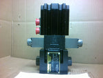  Parker D31FLA32CC4NW0013X6320 Dual Solenoid Directional Valve Image