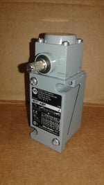  Allen Bradley 802T-AMP Oil-tight Limit Switch Image
