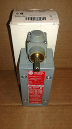  Allen Bradley 802X-AM7 Limit Switch Image