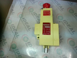  Numatics VT40N08Y Manual Lock Out Valve 1" Image