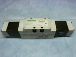  Numatics I23SS700K000030 Pneumatic Solenoid Valve 150 PSIG I23SS715K000030 Image