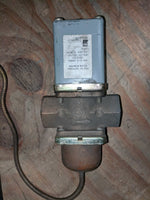  Johnson Controls V47AC-6 3/4" NPT Water Temperatur Regulating Vavle 75 TO 135 Degree Image