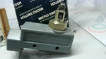  Honeywell BZE6-2RQ81 Cross Roller Plunger Limit Switch Image