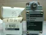  Telemecanique L100WTR2M10 Limit Switch 600V 10A Image