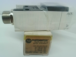  Allen Bradley 42GRU-9202-QD Quick Disconnect Polaried-Retro 70-264VAC/DC Photoswitch Image