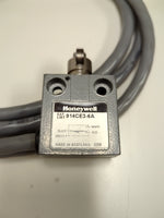  Honeywell 914CE3-6A Micro Switch Limit Switch Top Roller Plunger 3FT Side Entry Cable Image