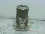  Allen-Bradley 800T-H33 Keyed Selector Switch No Key Image