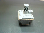  Maxitrol R400Z-1/2 Zero Governor Gas Regulator 1/2PSIG Image