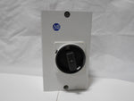  ENCLOSURE, ALLEN BRADLEY - 198E-AYTG2,  NON-METALLIC ENCLOSURE W/ BLACK HANDLE Image