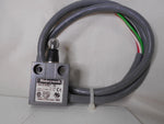  Honeywell 914CE31-3A Microswitch Limit Switch Parallel Top Roller w/Boot Seal 3FT Cable Image