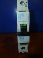  GENERAL ELECTRIC, #V76103 V-LINE CIRCUIT BREAKER 3A 250VDC Image