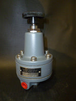  PRESSURE REGULATOR, NULLMATIC, Model 40-15, Range: 0.5-15 PSIG Image