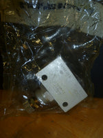  BOSCH 821200012 1/4 NPTF Flow Control Valve Image