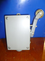  REES 4939100 SWITCH Image