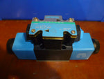  VICKERS, - DG4V-3S-6C-M-FW-B5-60 VALVE DIRECTIONAL 120V Image