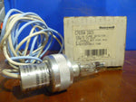  HONEYWELL - C7035A 1023 ULTRAVIOLET FLAME DETECTOR 0-250F Image
