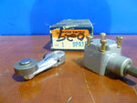  MICRO SWITCH (HONEYWELL) - 9PA15 LIMIT SWITCH OIL TIGHT SWITCH HEAD Image