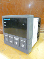  HONEYWELL UDC2300 TEMPERATURE CONTROL Image