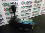  VICKERS - DG17V-3-2C-60   VALVE: DIRECTIONAL CONTROL VALVE 350BAR 5000PSI Image
