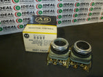  Allen Bradley 800T-FA22F Dual Push Button 2-NO 2-NC Maintained Image