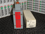  ALLEN BRADLEY 802XRDC7 SWITCH Image